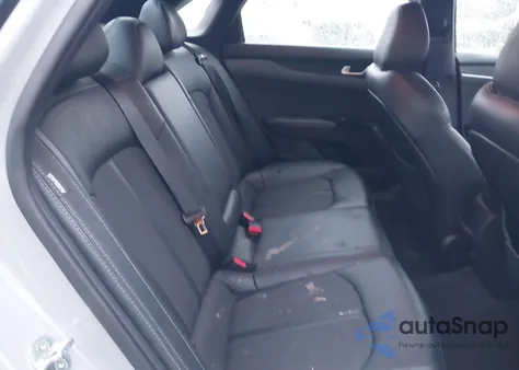 2022 Kia K5 Gt-Line из США, поврежденный, VIN 5XXG64J27NG126950